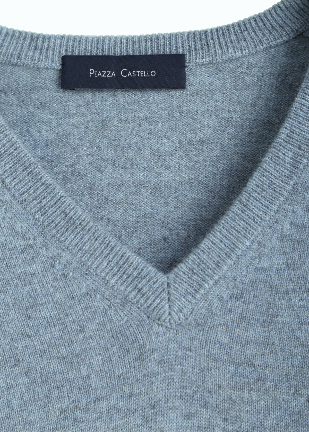 Rubeno V-Neck Jumper