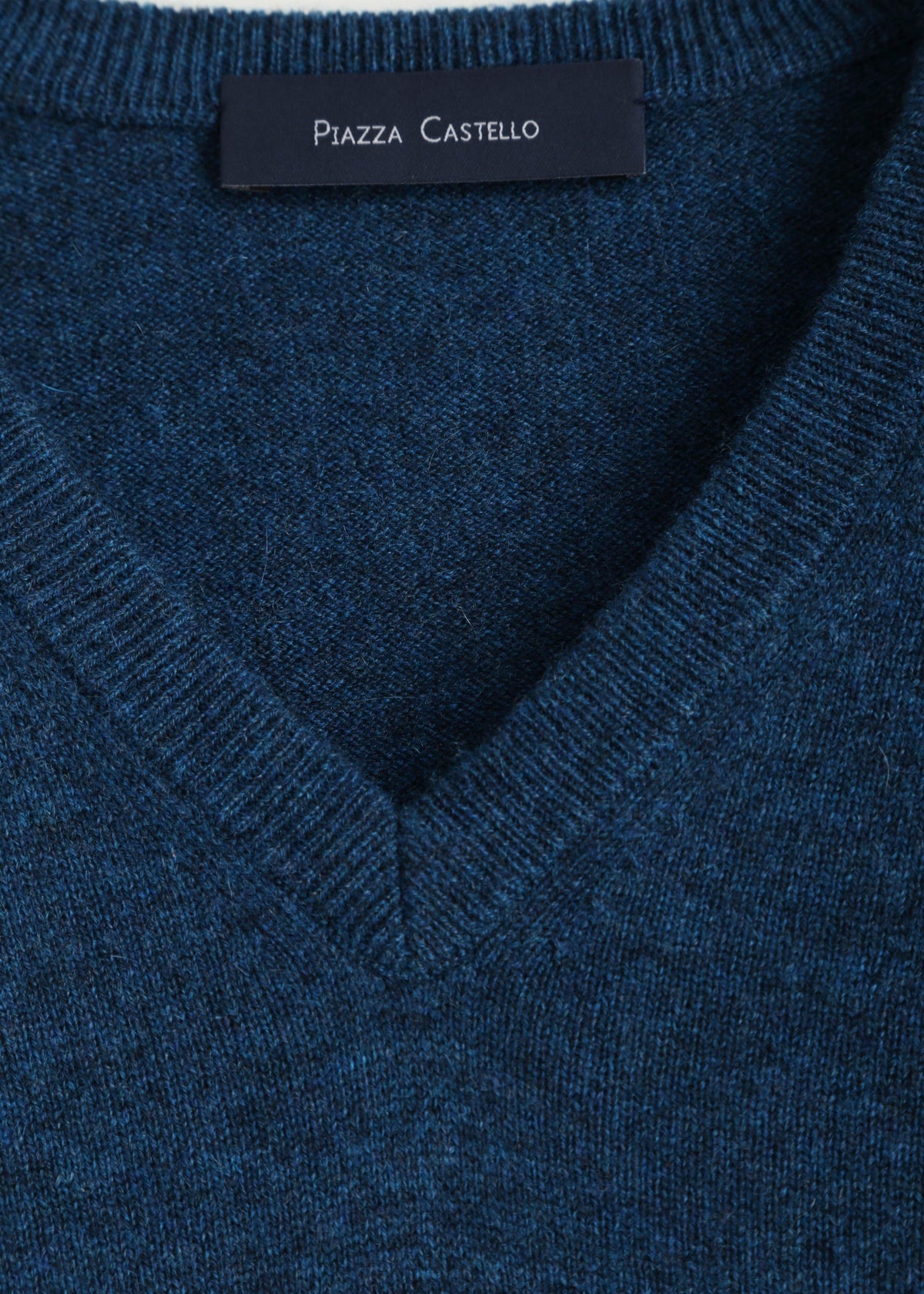 Rubeno V-Neck Jumper