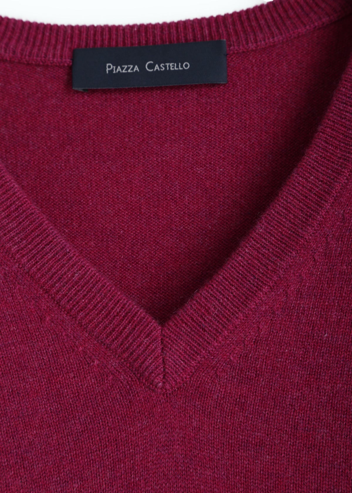 Rubeno V-Neck Jumper
