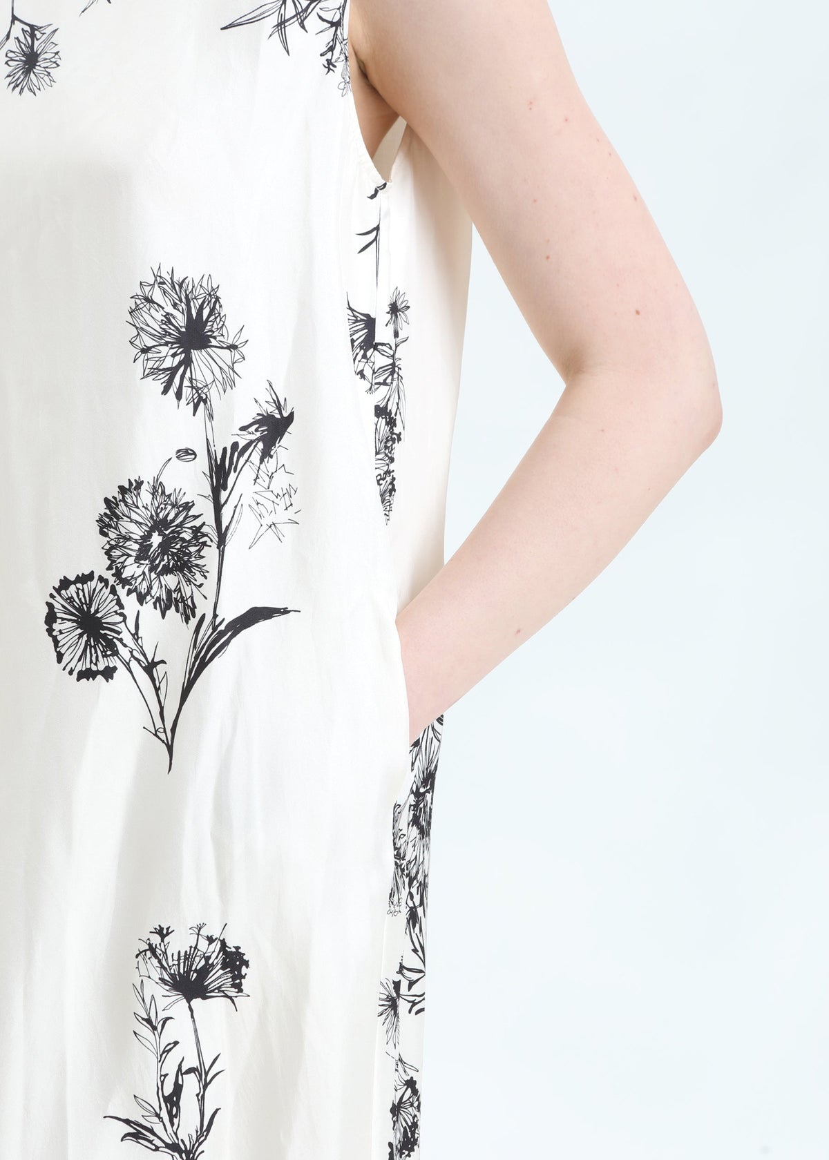 Neraviva Dress
