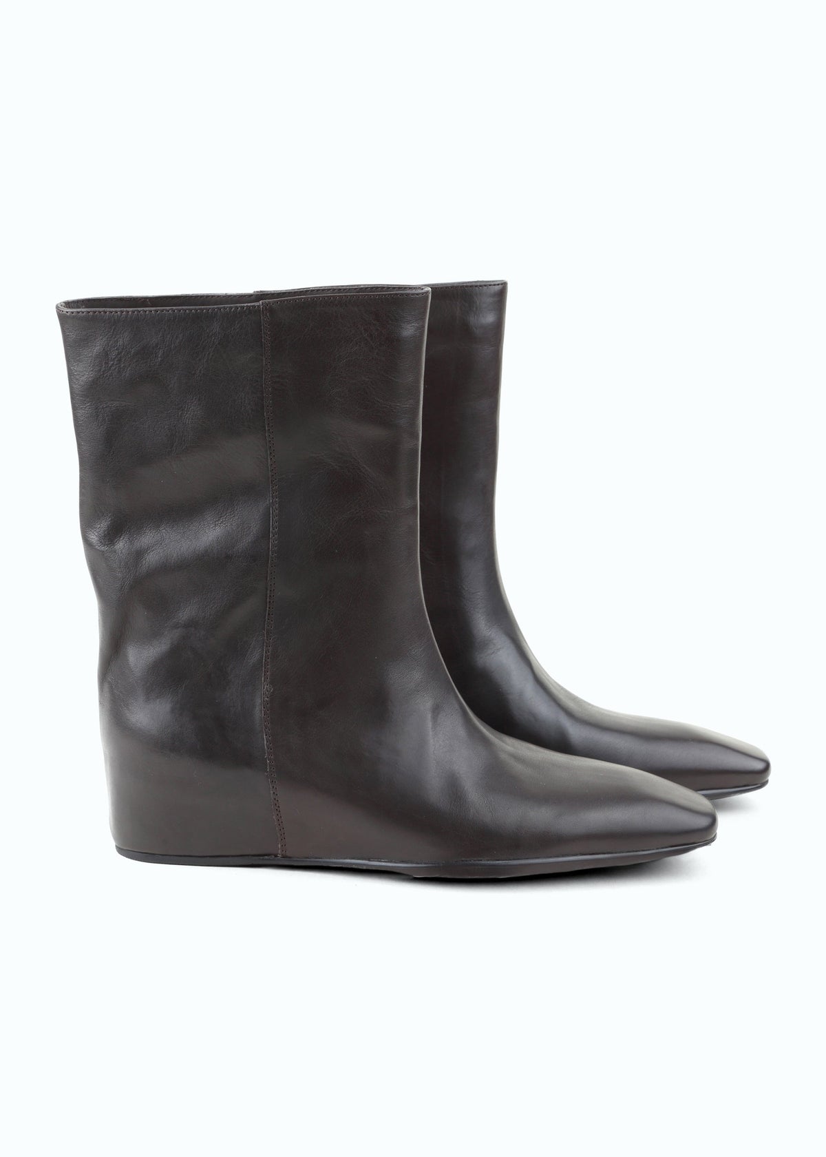 Valdora Flat Boot