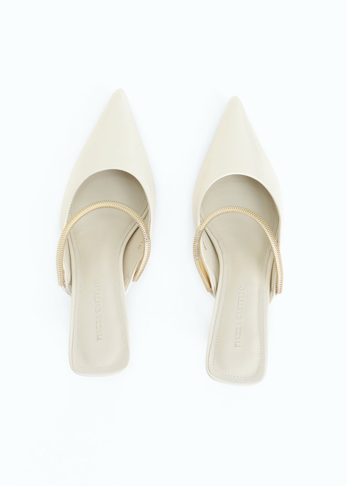 Slancio Kitten Heel Pump