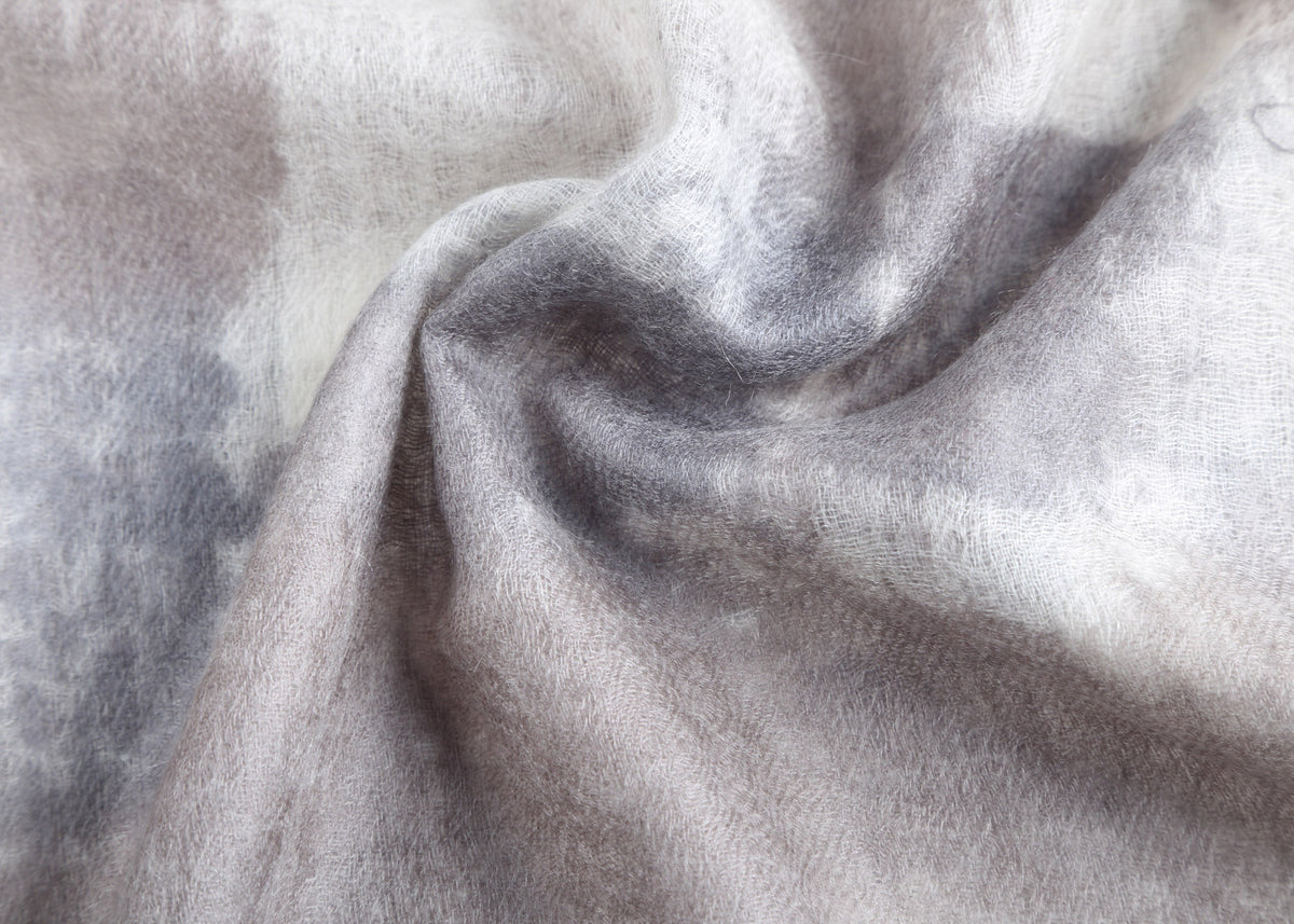 Nuvola Cashmere Shawl with Hand Drawn Print
